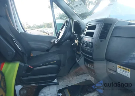 2016 Mercedes-Benz Sprinter 2500 High Roof z USA, uszkodzony, nr VIN WD3PE8DD4GP248761